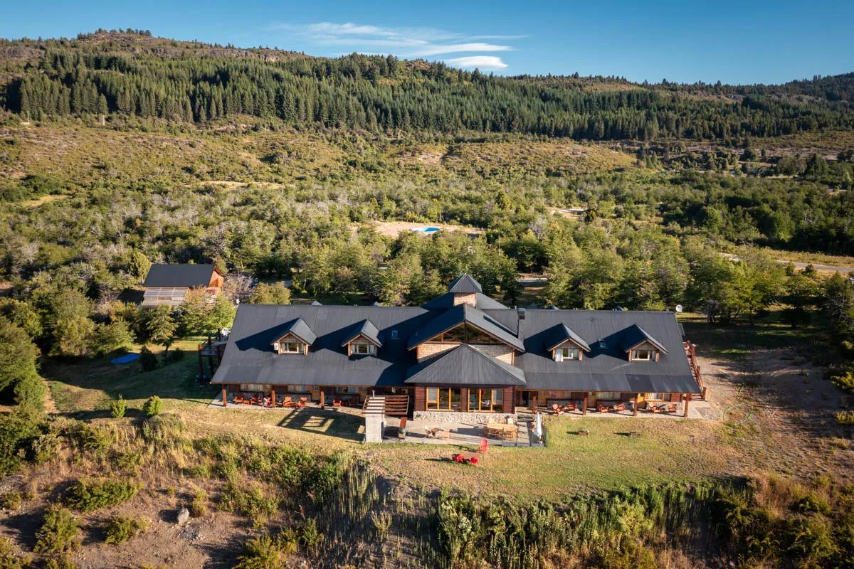 Carrileufu River Lodge is located on the Carrileufu River near the small town of Cholila in Chubut Province, Argentina.