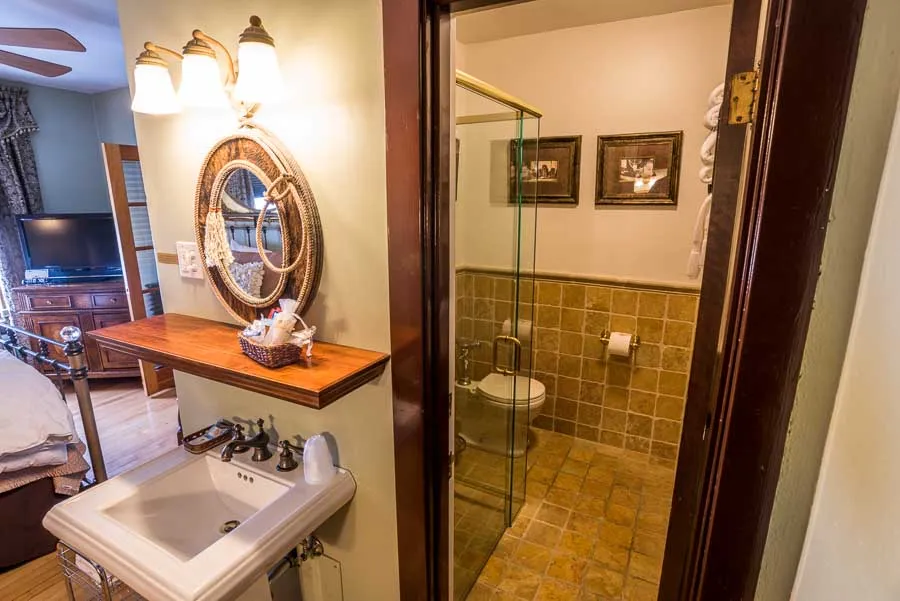 Murray Hotel Shower