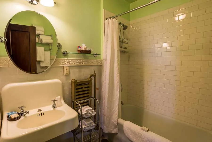 Murray hotel shower and sink
