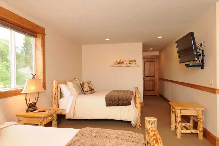 Montana Lodge at Eagle Rock bath