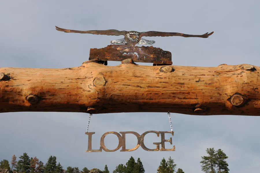 Lodge at Eagle Rock Entry