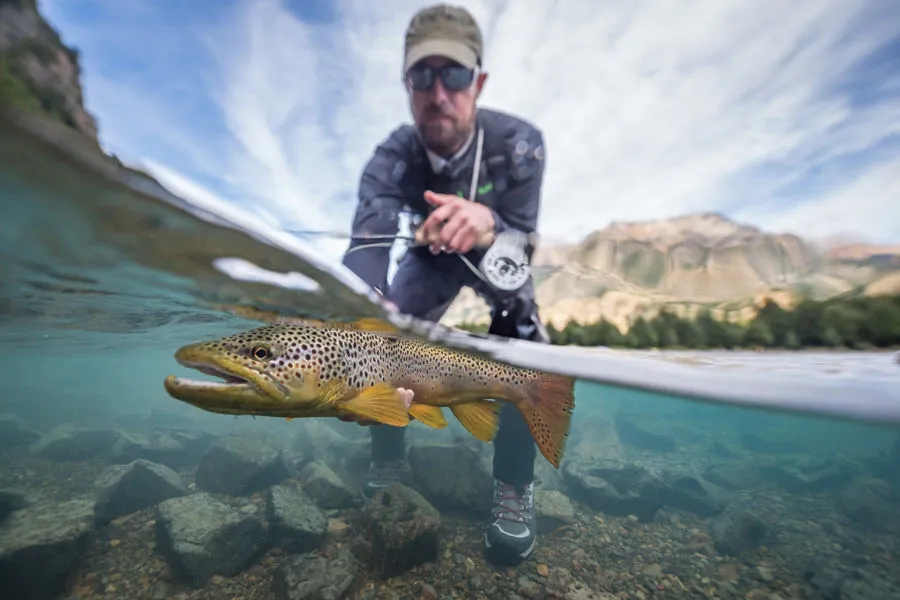 Release wade fishing in Chile