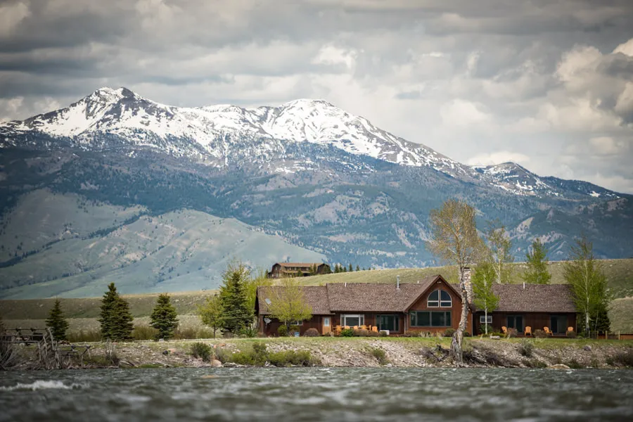 Montana fishing lodge
