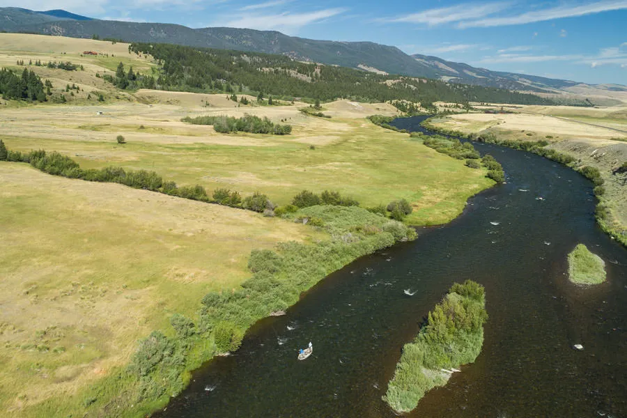 Madison River Lodge