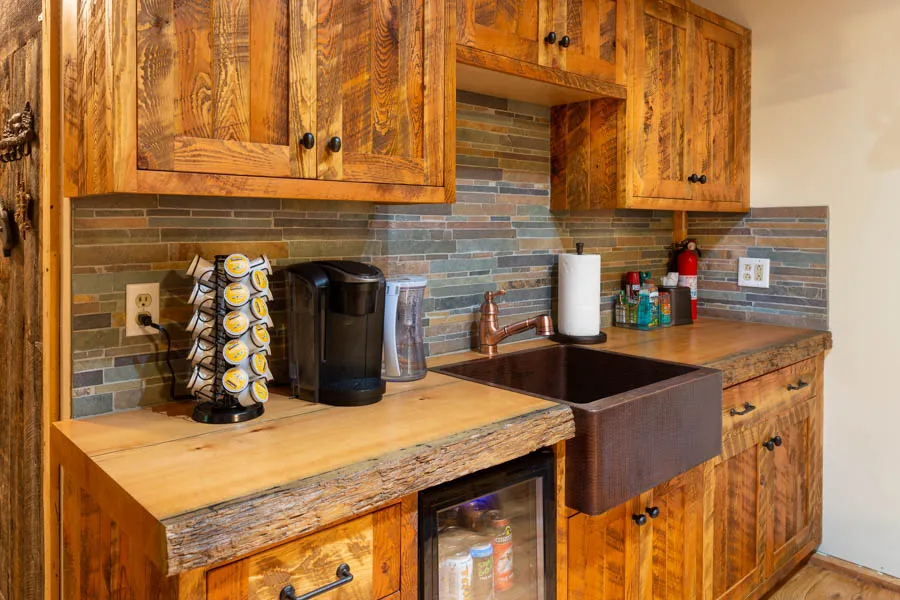 Wet Bar Boulder River Outpost