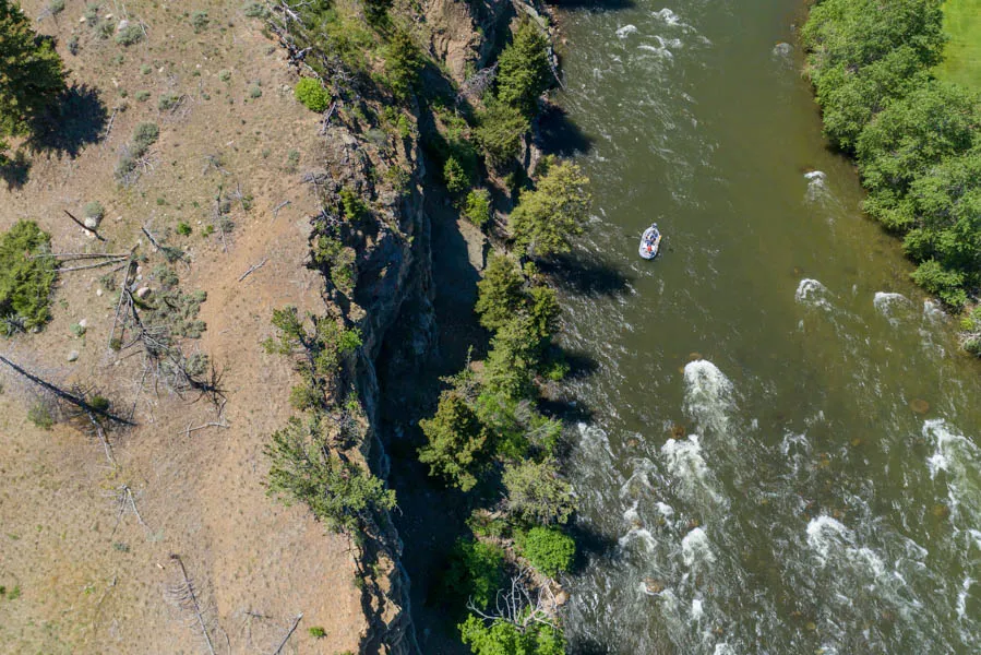 The Boulder is an active river with fast flows and pocket water