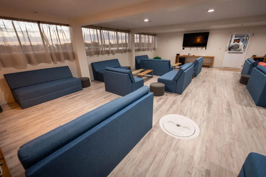 boat avalon living room