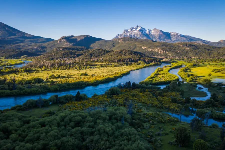 Rio Futaleufu The mighty Futaluefu River also known as the Rio Grande. This river begins in Argentina and then flows into Chile where it eventually changes names to become the Yelcho River before flowing into the Pacific