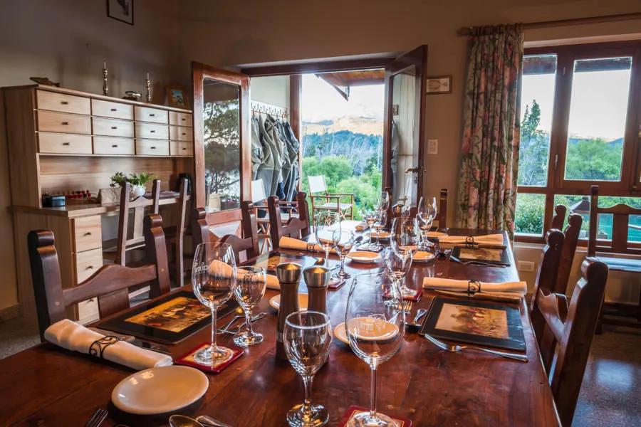 The Elencuentro home lodge provides a great gathering place, exceptional meals and beautiful views of the river and Andes mountains