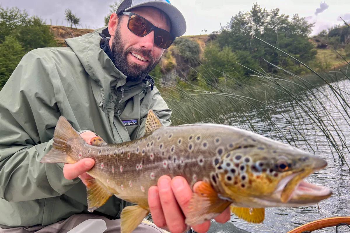 An average streamer eating brown from Laguna Espejo