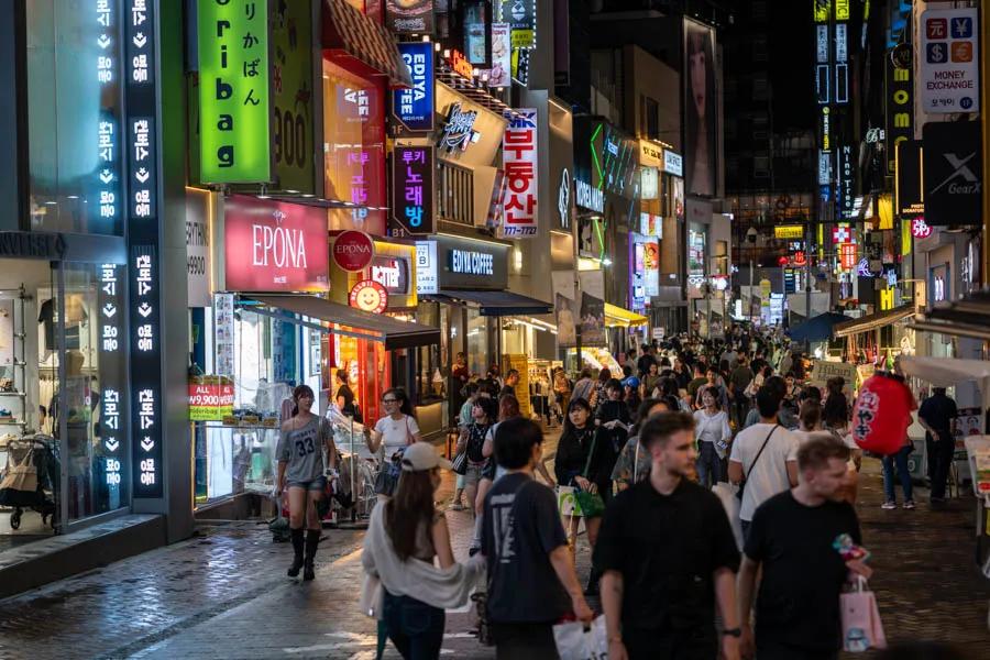 Seoul street market The vibrant street markets in Seoul, South Korea offer a worthy extension trip for those looking to add an extra day or two to the adventure.