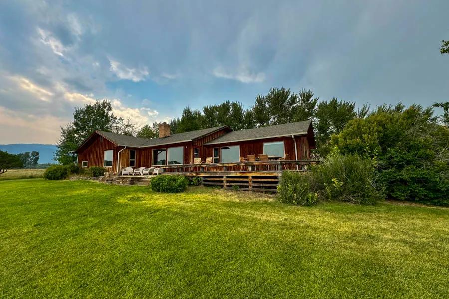 Ennis MT vacation rental
