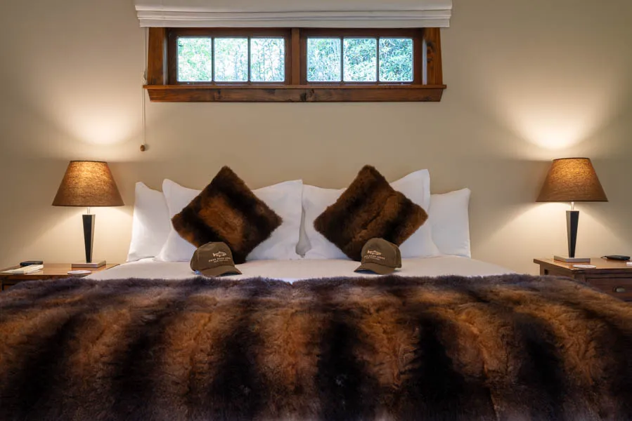 Owen River Lodge room bed