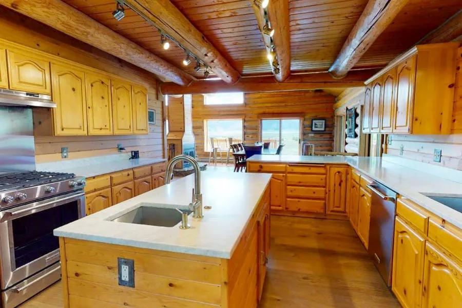 Ennis MT VRBO