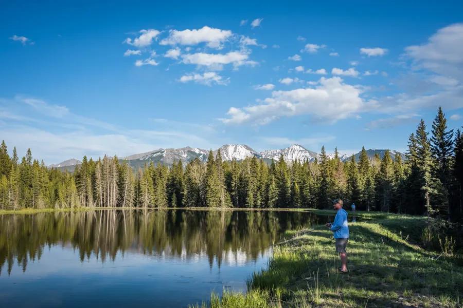 Fly fishing trips near Big Sky and Bozeman, Montana Montana is home lakes, ponds, and stillwaters that make for some great fly fishing options when rivers and streams are in runoff mode.