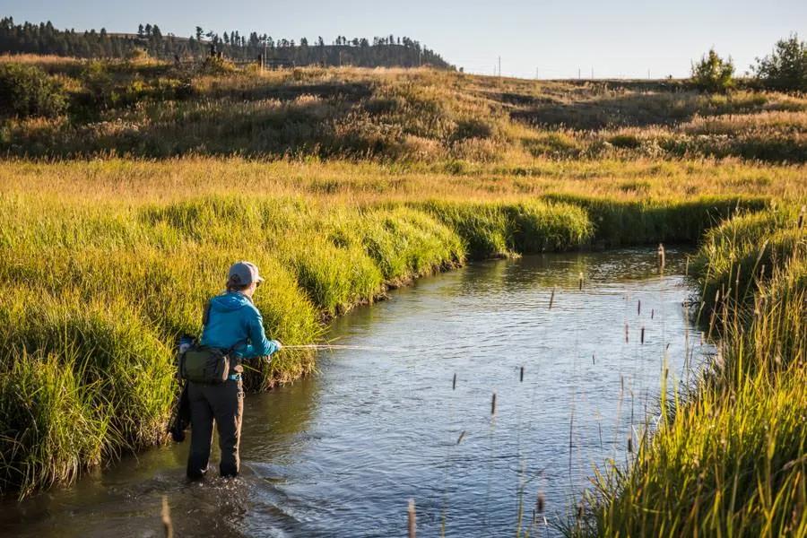 When choosing the best all-around fly fishing for Montana fly fishing, a 9-foot 5-weight is the most versatile rod available.  A 4-weight is just too small for the bigger waters and a 6-weight is just too large for the small creeks. 