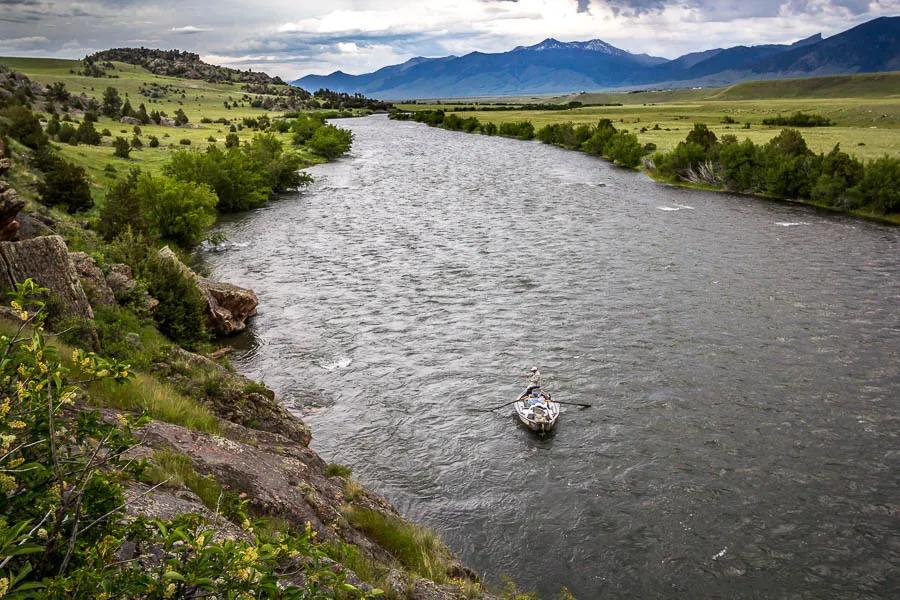 The Madison River flowing from Quake Lake to Ennis Lake is the world famous section known as the 50-Mile Riffle. Here anglers can choose to fish in a special section reserved for walk-and-wade only or can float and cast to seemingly endless trout lie after trout lie.