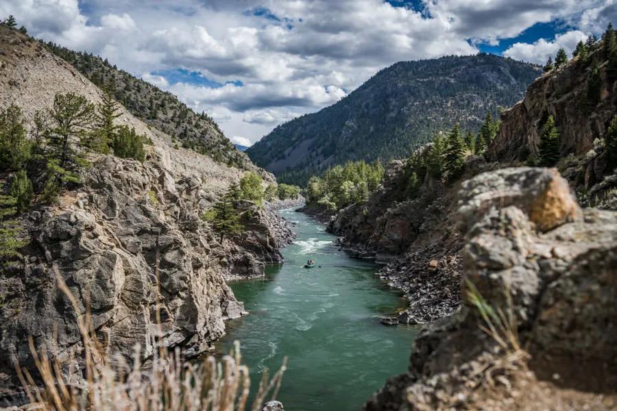 The Yellowstone River downstream of Yellowstone National Park has three distinct sections. The uppermost two sections are separated by the rugged Yankee Jim Canyon. 