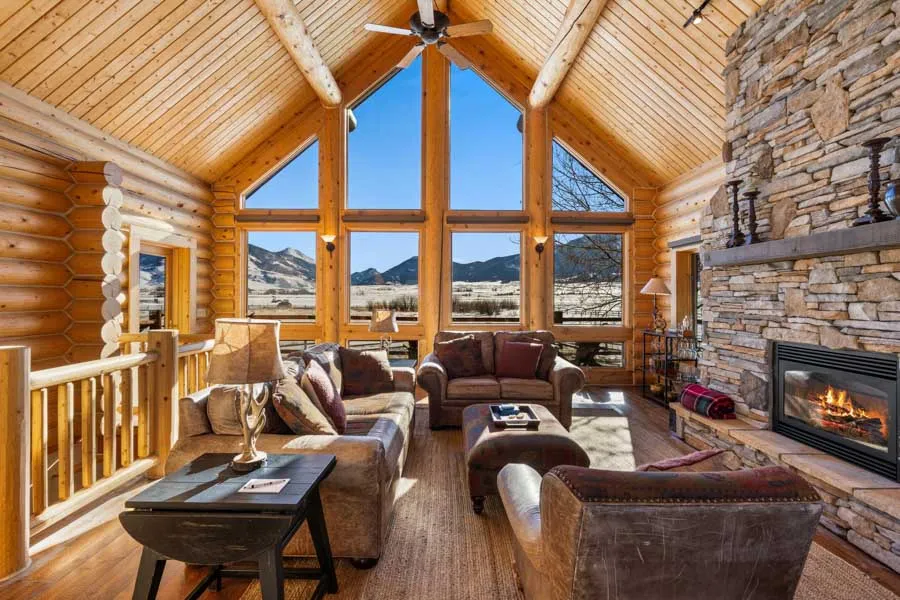 The Chalet Rental Home in Paradise Valley Montana interior