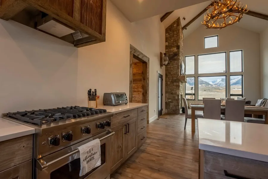 Double MM Ranch Vacation Rental Home in Paradise Valley kitchen