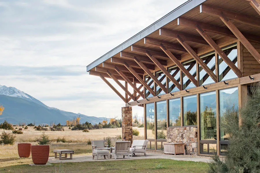 Emigrant Peak Lodge Paradise Valley vacation rental outside