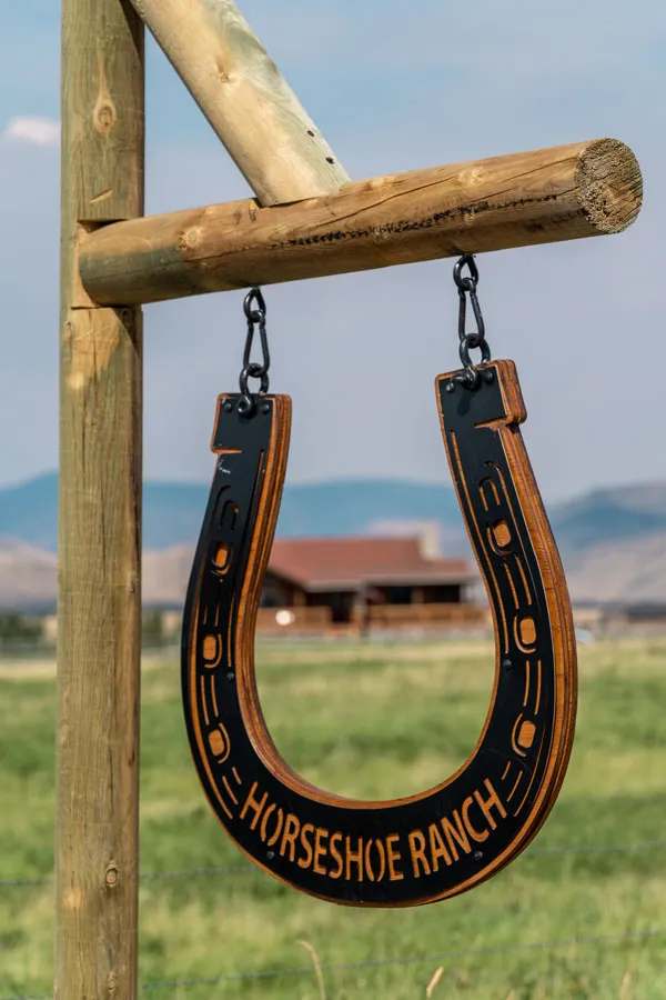 Horseshoe Ranch Paradise Valley Rental Home property sign