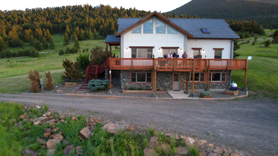 Yellowstone River Rental Home Jackalope Lodge