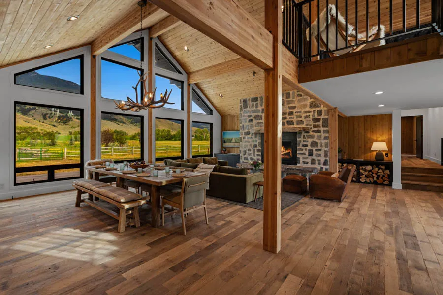 Paradise Valley Vacation Rental Home Lodge at Elbow Creek inside