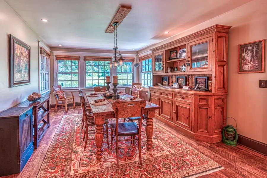 Paradise Valley MT Rental Home Red House Homestead interior