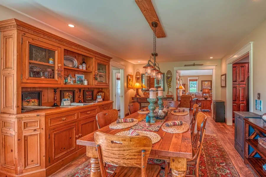 Paradise Valley MT Rental Home Red House Homestead interior