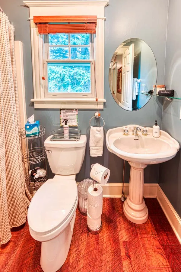 Livingston Montana Rental Home Red House Homestead bathroom