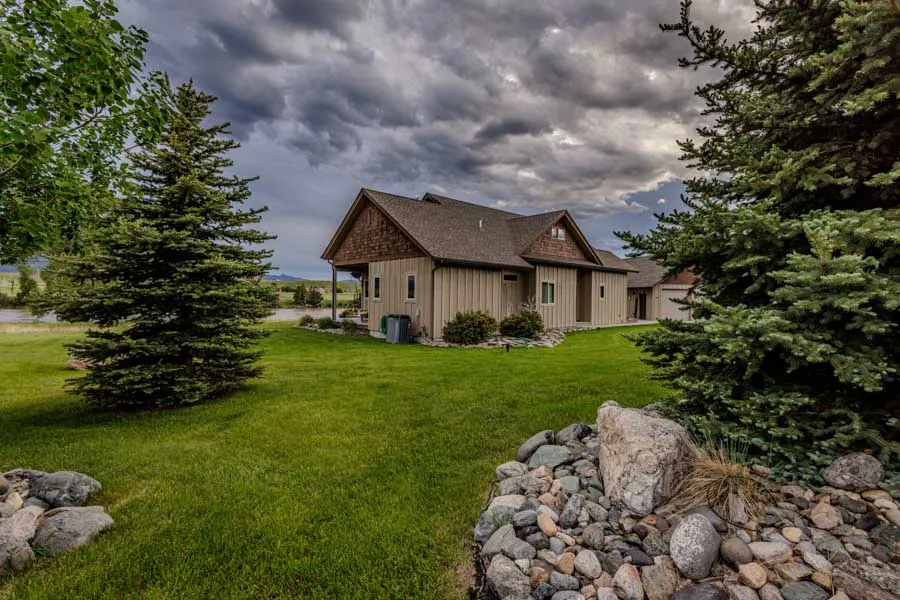 Paradise Valley Rental Home River Run outside