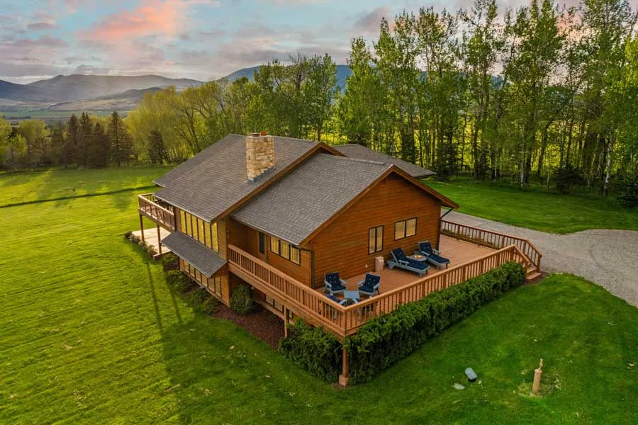 Valley View Lodge Vacation Rental Home in Paradise Valley drone