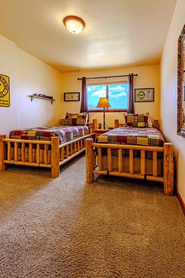 Yellowstone River Rental Home Yellowstone Trail bedroom