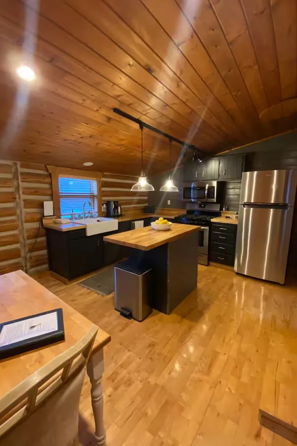 Creekside Cabin at Erik's Ranch