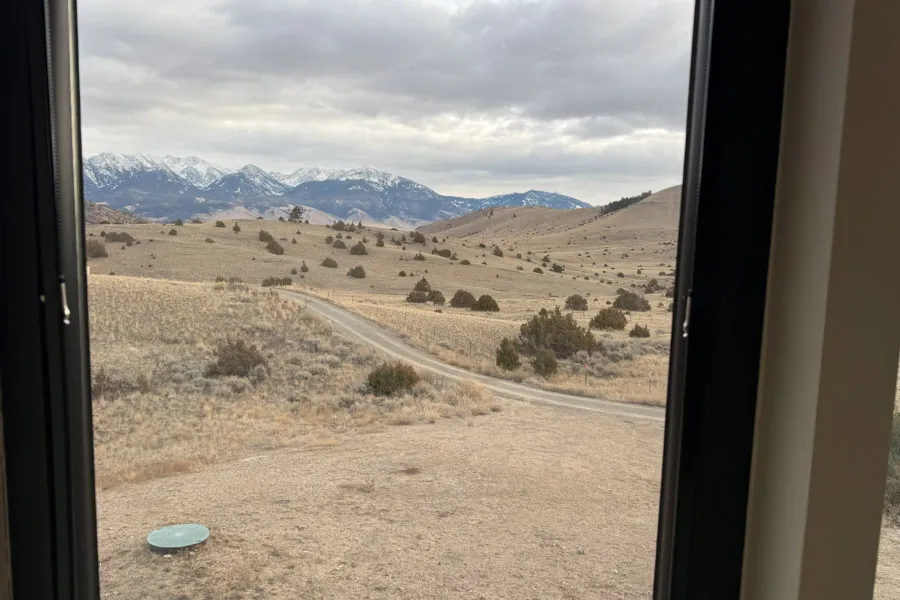 Erik's Ranch &amp; Retreat Meredith's House view