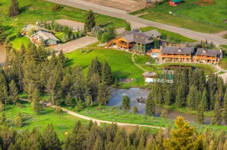 Fly fishing packages at Rainbow Ranch Lodge