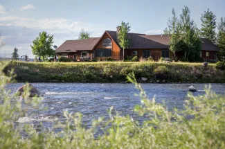 The closest lodge to the river