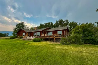 Ennis MT vacation rental