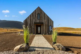 Paradise Retreat at Chico Paradise Valley Rental Home front