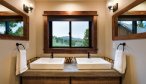 Missouri Cliffs Lodge bath room sinks