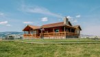 Montana Vacation Rental Home in Paradise Valley Horseshoe Ranch outside