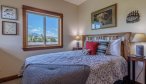 Waterfront Vacation Rental Home in Paradise Valley River Run bed