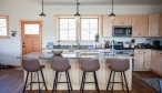Yellowstone River Valley Vacation Home Sapphire Solace bar