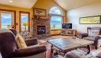 Yellowstone River Rental Home Yellowstone Trail living room