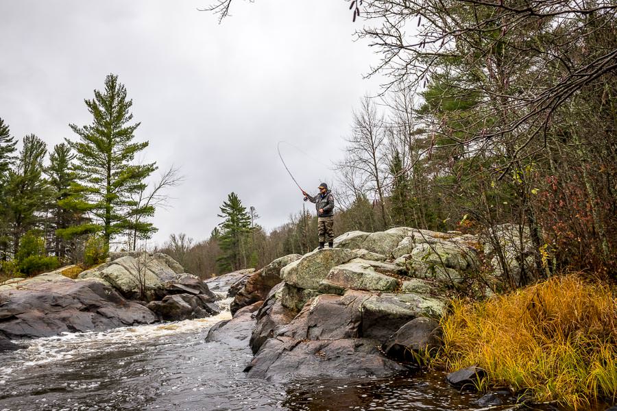 Wade fishing for big Wisconsin Musky Swinging for the Fence