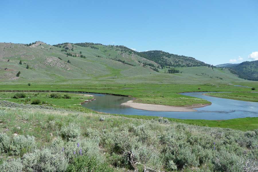Slough Creek Fishing August brings low, clear water to the Lamar Valley