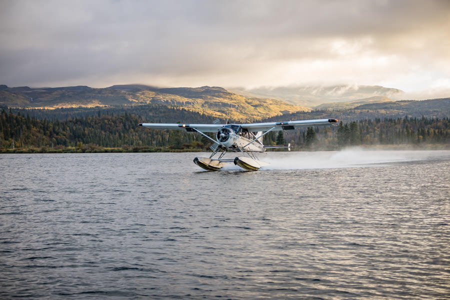 The Middle Copper River is just a 12 minute flight from the lodge in the Beaver. We land on a lake to meet the guides and then row out of the outlet tributary that joins the Copper