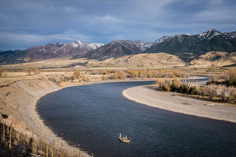 A two-hander makes covering big water like this easy!