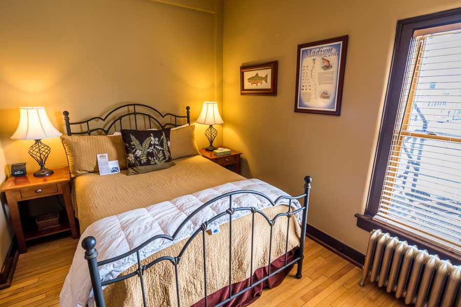 Murray hotel bedroom